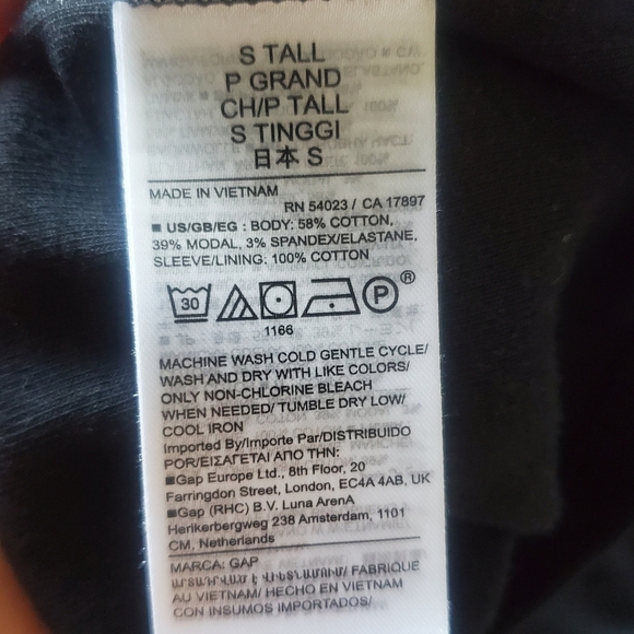 GAP Black Dress with Puff Sleeves - Picture 4 of 4